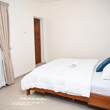Lokko Serene Accra Exterior photo